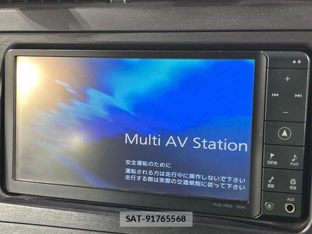 Toyota PRIUS 2010-05 5875867-2