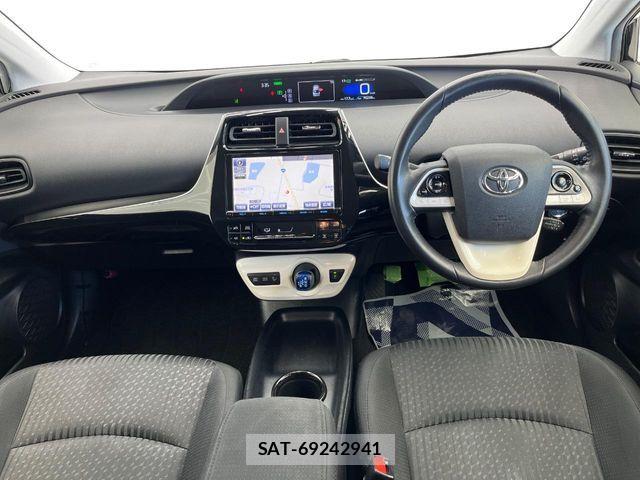 Toyota PRIUS 2016-06 5875738-1