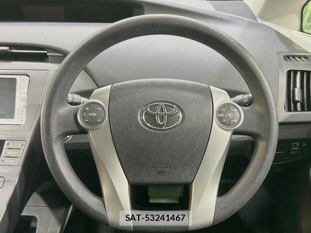 Toyota PRIUS 2013-03 5875817-10