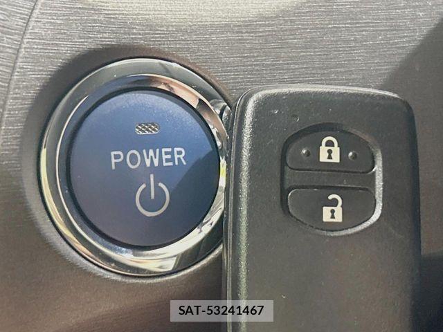 Toyota PRIUS 2013-03 5875817-6