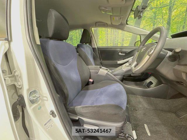 Toyota PRIUS 2013-03 5875817-7