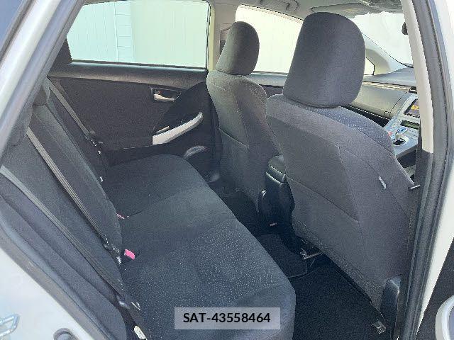 Toyota PRIUS 2015-03 5875832-9