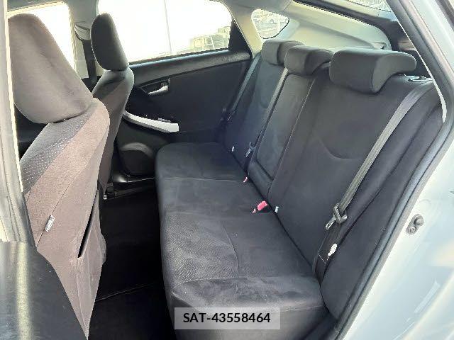 Toyota PRIUS 2015-03 5875832-12