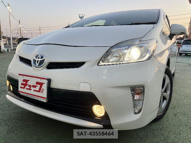 Toyota PRIUS 2015-03 5875832-23