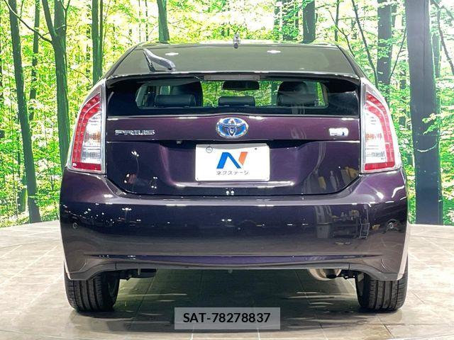 Toyota PRIUS 2013-11 5875820-14