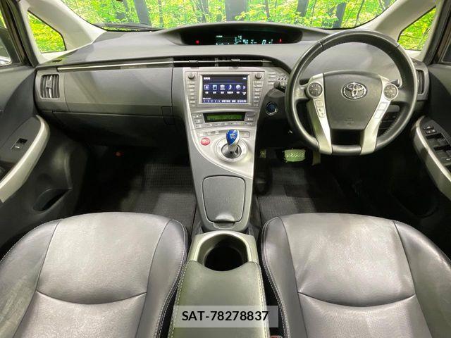 Toyota PRIUS 2013-11 5875820-1