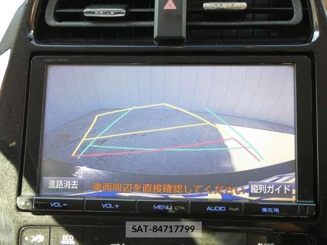 Toyota PRIUS 2015-02 5875816-14