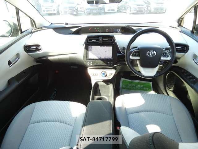 Toyota PRIUS 2015-02 5875816-4