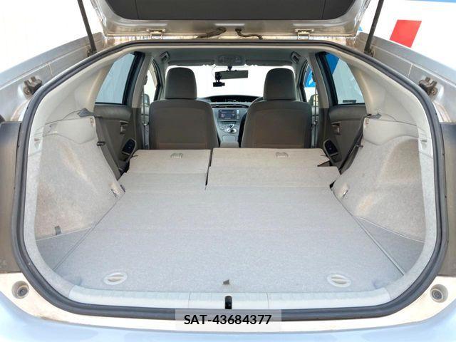 Toyota PRIUS 2011-05 6016472-9