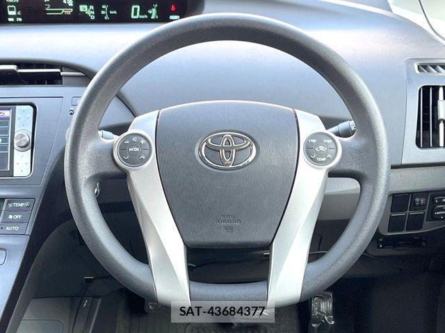 Toyota PRIUS 2011-05 6016472-6