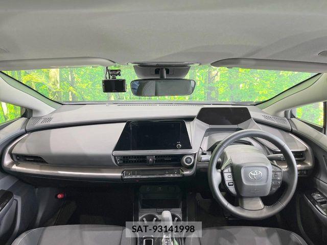Toyota PRIUS 2023-06 6016217-1