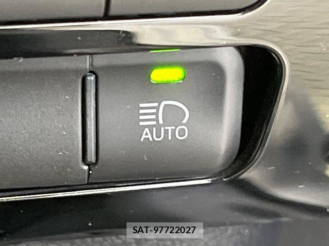 Toyota PRIUS 2018-11 6135550-6