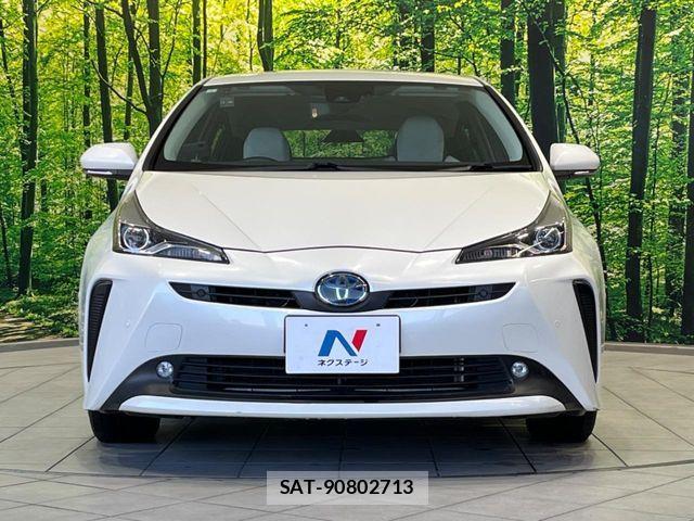 Toyota PRIUS 2019-03 6218447-13