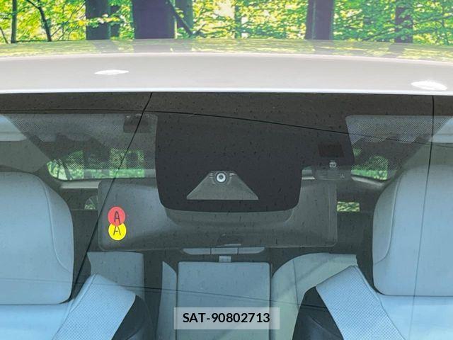 Toyota PRIUS 2019-03 6218447-4
