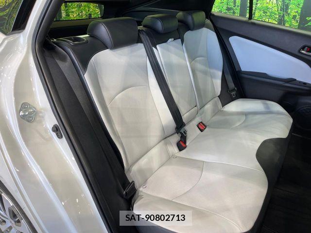 Toyota PRIUS 2019-03 6218447-8