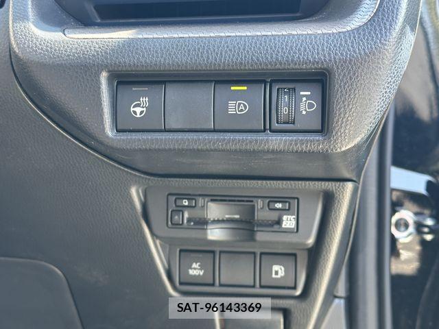 Toyota PRIUS 2023-08 6218428-12