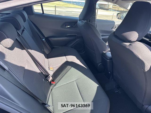 Toyota PRIUS 2023-08 6218428-15