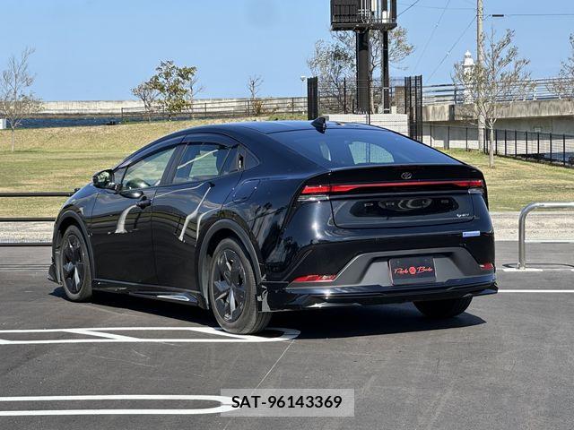 Toyota PRIUS 2023-08 6218428-20