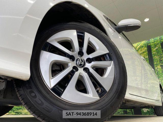 Toyota PRIUS 2016-05 6218508-11