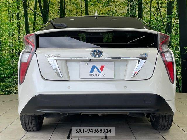 Toyota PRIUS 2016-05 6218508-13