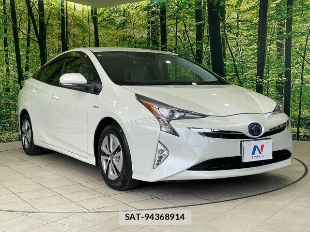 Toyota PRIUS 2016-05 6218508-14