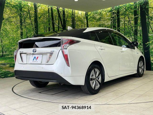 Toyota PRIUS 2016-05 6218508-15
