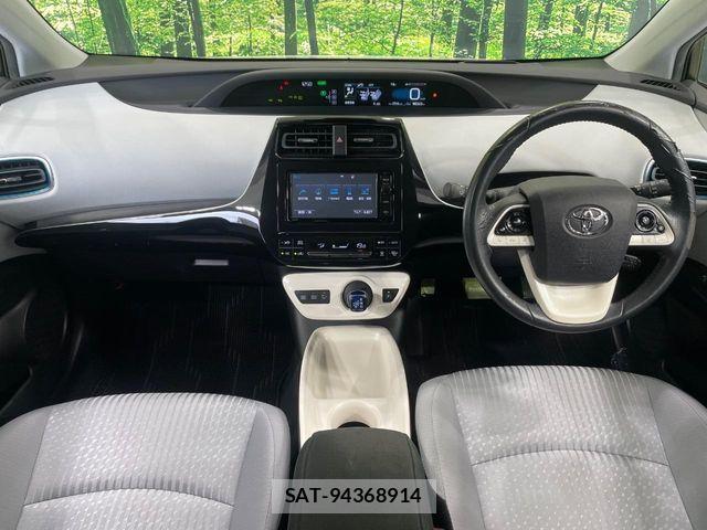 Toyota PRIUS 2016-05 6218508-1