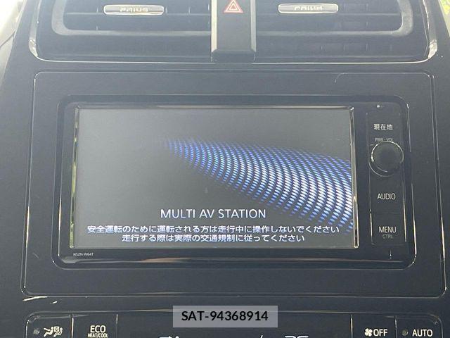 Toyota PRIUS 2016-05 6218508-2