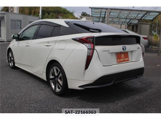 Toyota PRIUS 2016-11 6218534-13