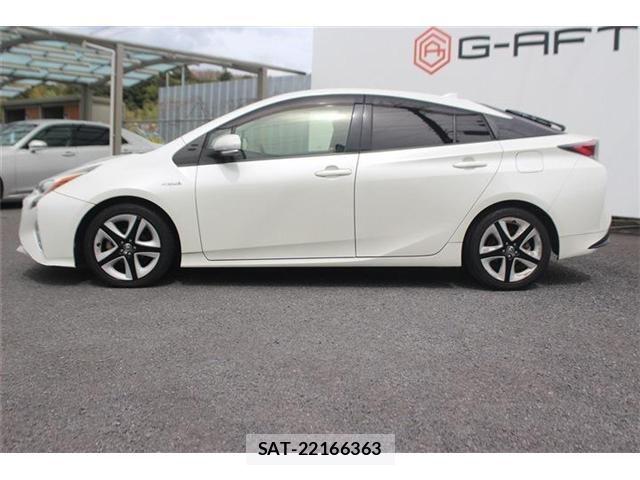 Toyota PRIUS 2016-11 6218534-14