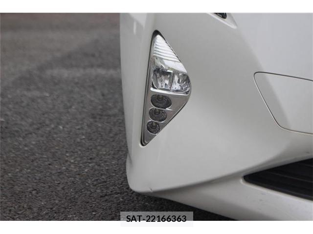 Toyota PRIUS 2016-11 6218534-17