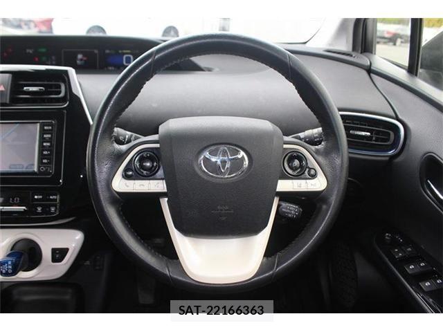 Toyota PRIUS 2016-11 6218534-1
