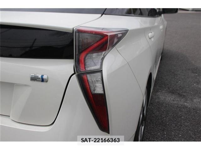 Toyota PRIUS 2016-11 6218534-20