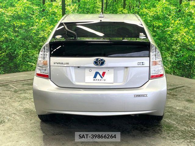 Toyota PRIUS 2011-12 6246756-14