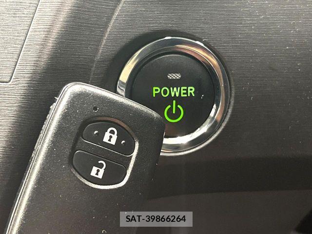 Toyota PRIUS 2011-12 6246756-4