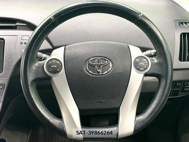 Toyota PRIUS 2011-12 6246756-7