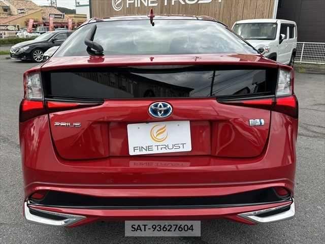 Toyota PRIUS 2020-10 6246721-16