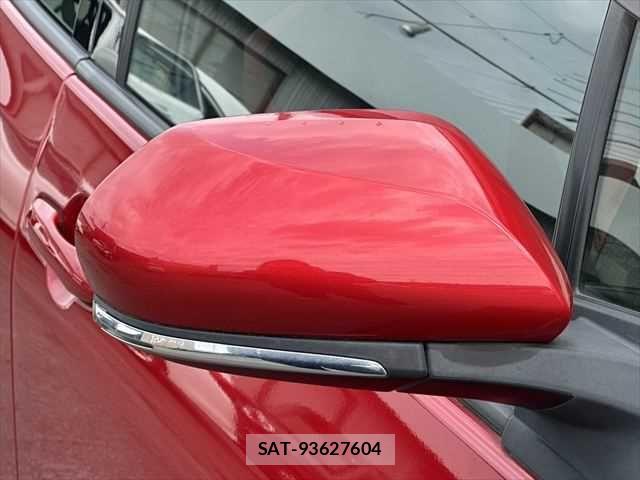 Toyota PRIUS 2020-10 6246721-24