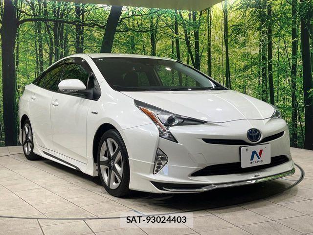Toyota PRIUS 2018-11 6272591-15