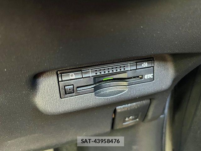 Toyota PRIUS 2013-10 6527238-15