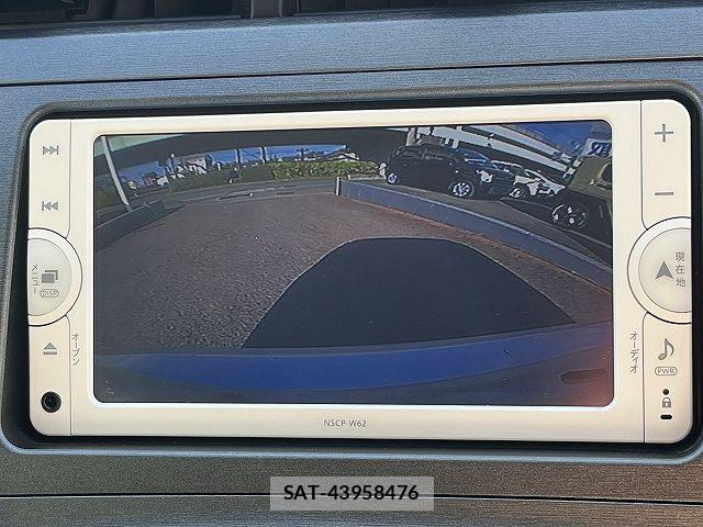 Toyota PRIUS 2013-10 6527238-4