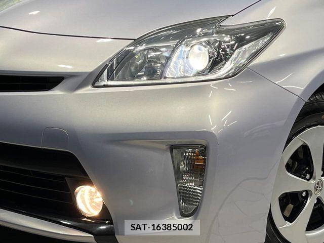 Toyota PRIUS 2014-02 6527261-11