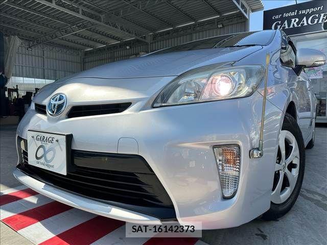 Toyota PRIUS 2014-01 6527257-14