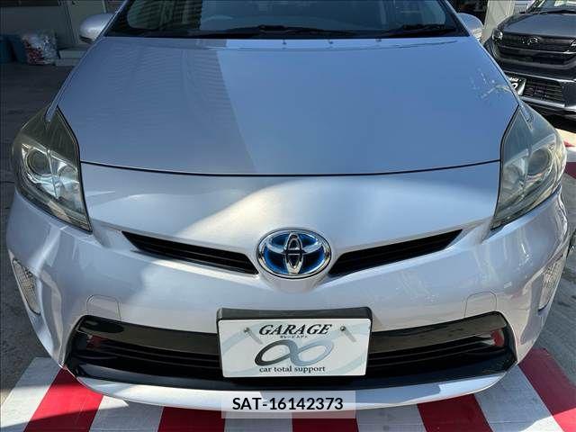 Toyota PRIUS 2014-01 6527257-1