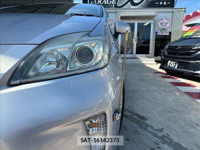 Toyota PRIUS 2014-01 6527257-3