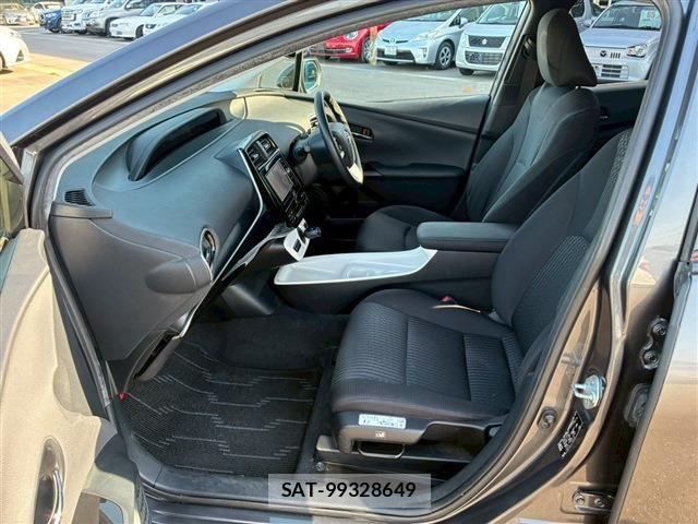 Toyota PRIUS 2017-04 6561955-11