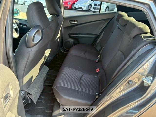 Toyota PRIUS 2017-04 6561955-16