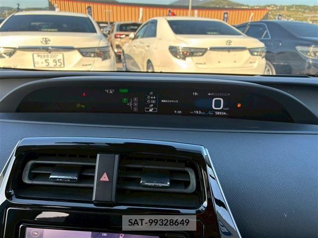 Toyota PRIUS 2017-04 6561955-25