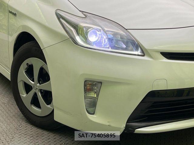Toyota PRIUS 2012-02 6614247-10
