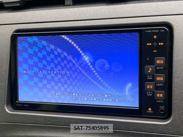 Toyota PRIUS 2012-02 6614247-2